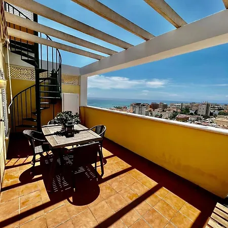 Duplex With Large Terrace In Montemar Appartement